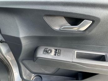 Ford Transit Courier 1.0 Active 125PS Auto