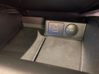 Ford Kuga 2.0 EcoBlue (190PS) Automatic ST-Line X Edition AWD 5dr.