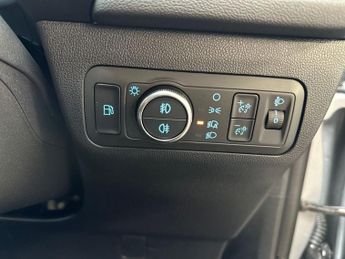 Ford Kuga 5Dr Titanium 2.5 PHEV 243PS 2WD Auto