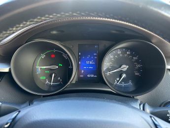 Toyota C-HR 1.8 Hybrid Excel 5dr CVT