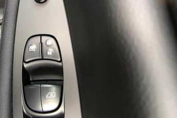 Nissan LEAF E (110kw) Acenta (40kWh) 5 Dr Hatchback