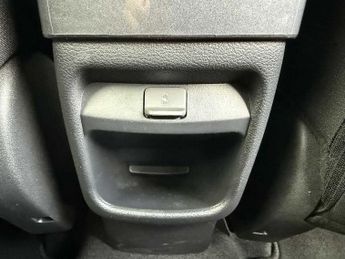 Nissan Juke 1.0 DIG-T (117ps) N-Connecta