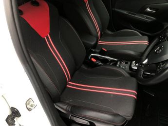 Vauxhall Corsa 50kWh SRi Nav Premium Auto 5dr (7.4Kw Charger)