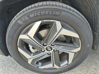 Hyundai Tucson 1.6 TGDi Hybrid 230 Premium 5dr 2WD Auto