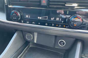 Nissan Qashqai 1.3 DiG-T MH 158 Acenta Premium 5dr Xtronic