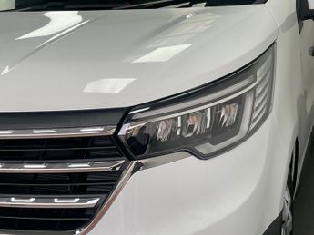 Renault Trafic SL30 E-Tech Advance L1 H1 SWB 52kWh Auto