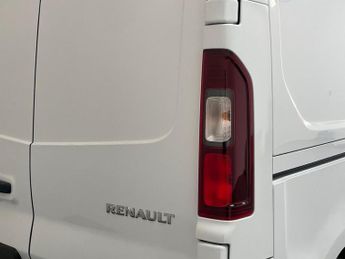 Renault Trafic SL30 E-Tech Advance L1 H1 SWB 52kWh Auto