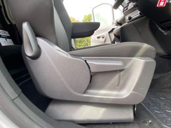 Peugeot Partner 52kWh Professional Long Crew Van Auto LWB 6dr (7.4kW Charger)
