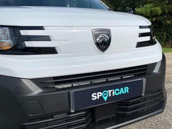 Peugeot Partner 52kWh Professional Long Crew Van Auto LWB 6dr (7.4kW Charger)