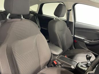 Ford Focus 1.0 Turbo EcoBoost (125PS) 6 spd Titanium 5dr.