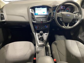 Ford Focus 1.0 Turbo EcoBoost (125PS) 6 spd Titanium 5dr.