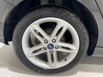 Ford Focus 1.0 Turbo EcoBoost (125PS) 6 spd Titanium 5dr.