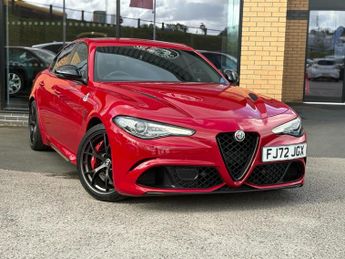 Alfa Romeo Giulia 2.9 V6 BiTurbo Quadrifoglio 4dr Auto [ACC]