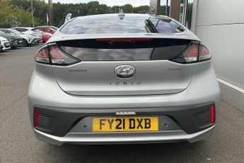 Hyundai Ioniq 1.6 GDi Hybrid Premium SE 5dr DCT
