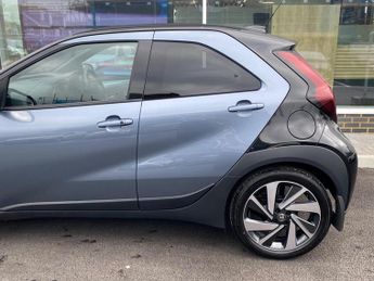 Toyota Aygo X 1.0 VVT-i Exclusive (Canvas Roof) Hatchback 5dr Petrol x-shift E