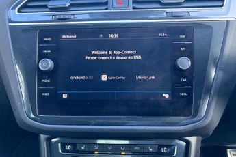 Volkswagen Tiguan 2.0 TDi 150 4Motion R-Line 5dr DSG