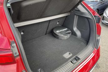 Hyundai Kona Premium 64kWh EV (204ps)