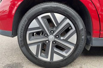 Hyundai Kona Premium 64kWh EV (204ps)