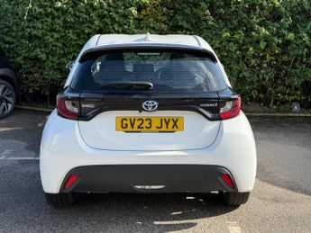 Toyota Yaris 1.5 VVT-h Icon E-CVT Euro 6 (s/s) 5dr