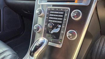 Volvo XC60 D5 [220] R DESIGN Lux Nav 5dr AWD Geartronic