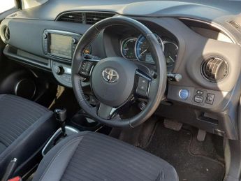 Toyota Yaris 1.5 Hybrid Excel 5dr CVT