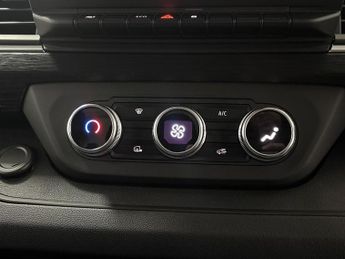 Renault Trafic LL30 E-Tech Advance L2 H1 LWB 52kWh Auto