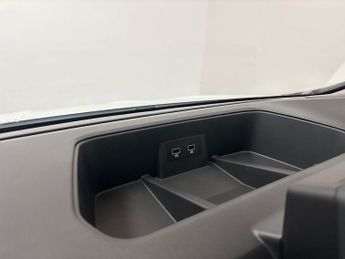 Renault Trafic LL30 E-Tech Advance L2 H1 LWB 52kWh Auto