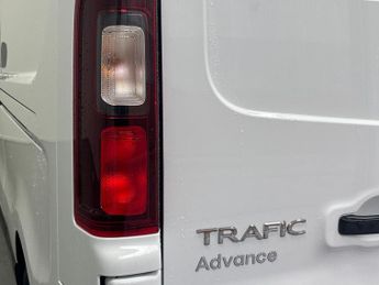 Renault Trafic LL30 E-Tech Advance L2 H1 LWB 52kWh Auto
