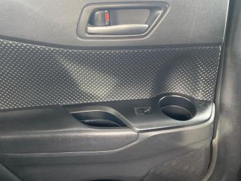 Toyota CHR 1.8 VVT-h GPF Design SUV 5dr Petrol Hybrid CVT Euro 6 (s/s) (122
