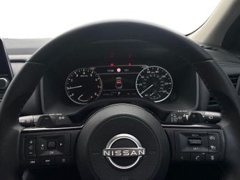 Nissan Qashqai 1.3 DiG-T MH 158 Acenta Premium 5dr Xtronic