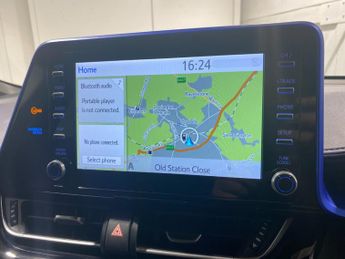 Toyota C-HR 1.8i Hybrid Dynamic 5dr AUTOMATIC