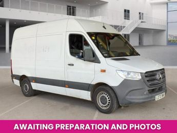 Mercedes-Benz Sprinter 317 CDI 170 L2H2 PROGRESSIVE MWB HIGH ROOF RWD AUTO