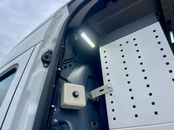 Mercedes-Benz Sprinter 317 CDI 170 L2H2 PROGRESSIVE 9G-TRONIC MWB HIGH ROOF RWD AUTO  (