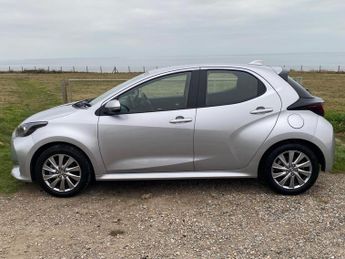 Toyota Yaris 1.5 VVT-h Icon Hatchback 5dr Petrol Hybrid E-CVT Euro 6 (s/s) (1