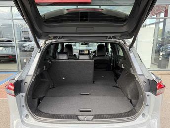 Nissan Qashqai 1.3 DIG-T (158ps) Tekna