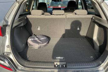 Hyundai Kona 100kW Premium 39kWh 5dr Auto
