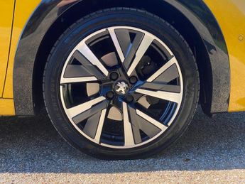 Peugeot 208 1.2 PureTech GT EAT Euro 6 (s/s) 5dr