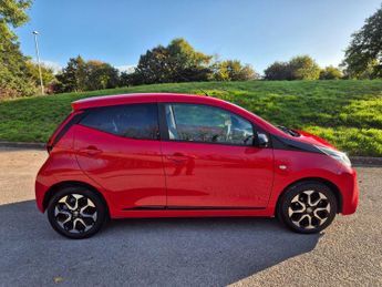 Toyota AYGO 1.0 VVT-i x-trend Hatchback 5dr Petrol x-shift Euro 6 (71 ps)