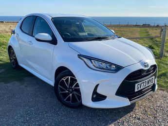 Toyota Yaris 1.5 VVT-h Design Hatchback 5dr Petrol Hybrid E-CVT Euro 6 (s/s) 