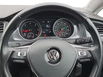 Volkswagen Golf 1.6 TDI SE 5dr DSG