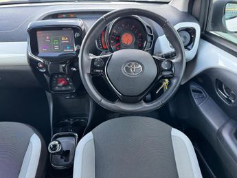 Toyota AYGO 1.0 VVT-i x-press Hatchback 5dr Petrol x-shift Euro 6 (68 ps)