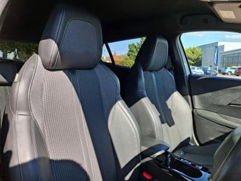 Peugeot 2008 50kWh GT Auto 5dr (7kW Charger)