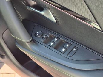 Peugeot 2008 50kWh GT Auto 5dr (7kW Charger)