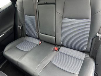 Toyota RAV4 2.5 VVT-i Hybrid Dynamic 5dr CVT