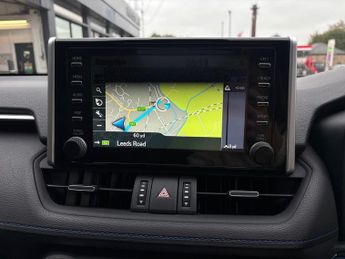 Toyota RAV4 2.5 VVT-i Hybrid Dynamic 5dr CVT