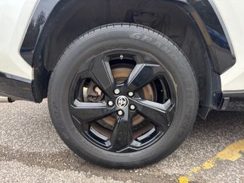 Toyota RAV4 2.5 VVT-i Hybrid Dynamic 5dr CVT