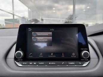 Nissan Qashqai 1.3 DiG-T MH 158 Acenta Premium 5dr Xtronic