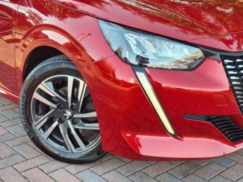 Peugeot 208 1.2 PureTech Allure Premium + EAT Euro 6 (s/s) 5dr