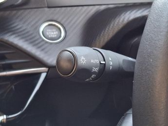 Peugeot 208 1.2 PureTech Allure Premium + EAT Euro 6 (s/s) 5dr