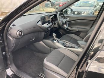 Nissan Juke 1.6 Hybrid N-Connecta 5dr Auto